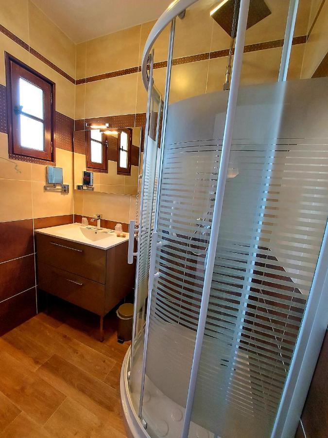 Hotel Les Hauts De Mourèze Kültér fotó