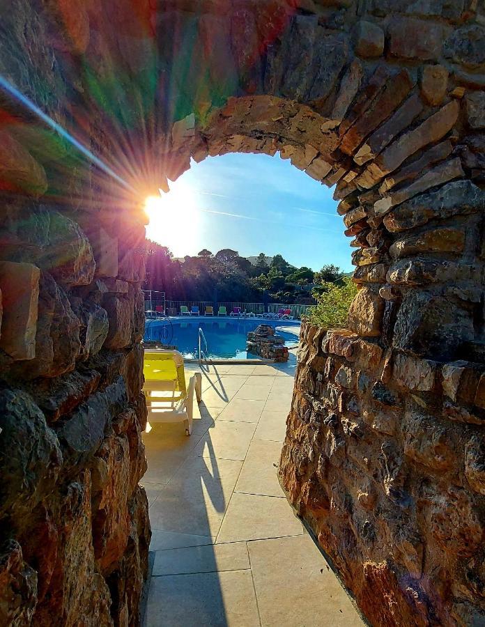 Hotel Les Hauts De Mourèze Kültér fotó