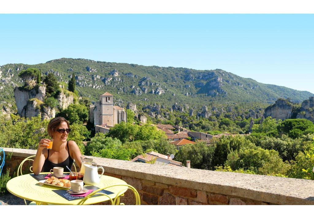 Hotel Les Hauts De Mourèze Kültér fotó
